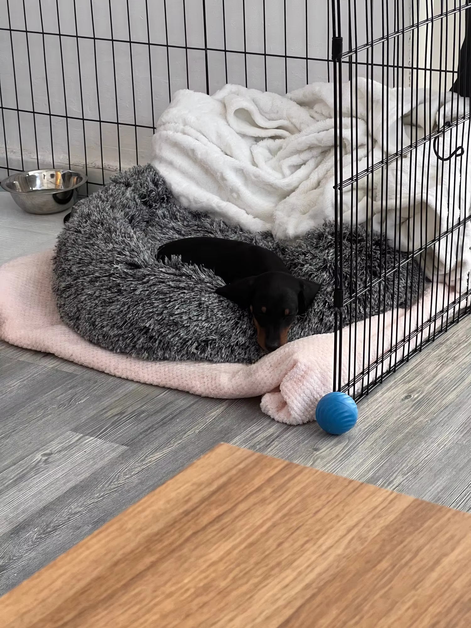 Round Plush Bed
